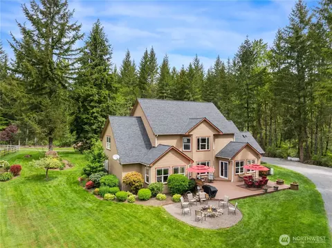 8524 353rd Ave NE, Carnation, WA 98014
