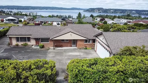 1260 S Karl Johan Ave, Tacoma, WA 98465
