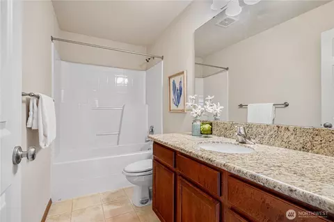 Bath - 14611 46th Ave SE, Bothell, WA 98012 photo 3 of 3