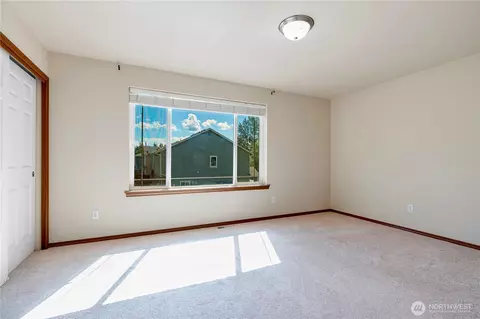 Bedroom - 14611 46th Ave SE, Bothell, WA 98012 photo 4 of 4