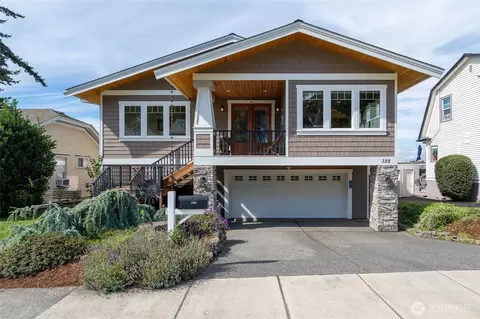 328 S Forest St, Bellingham, WA 98225