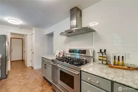 10418 NE 193rd St, Bothell, WA 98011 photo 14