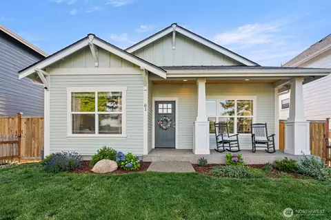 81 E Sullivan St, Allyn, WA 98524