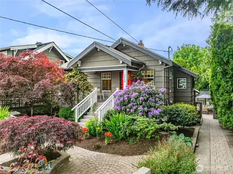 3267 39th Ave SW, Seattle, WA 98116