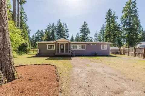 2504 195th Ave SW, Lakebay, WA 98349