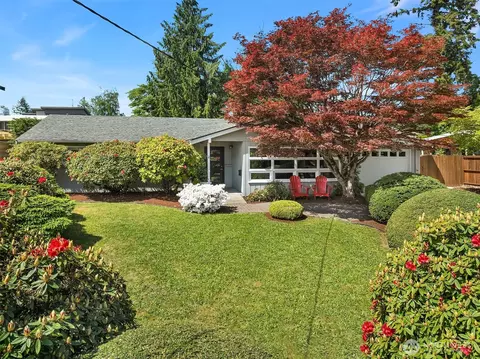 5219 117th Ave SE, Bellevue, WA 98006