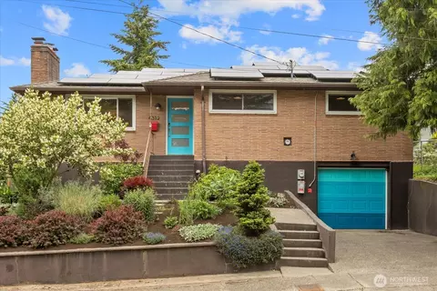 4312 S Holly St, Seattle, WA 98118