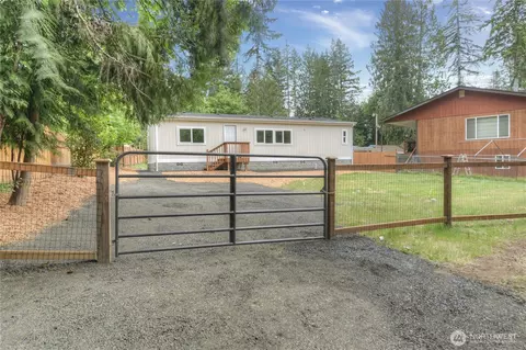 421 E Wood Ln, Shelton, WA 98584
