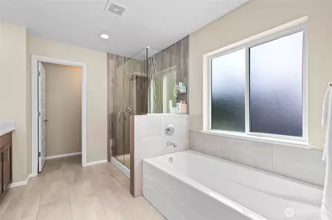18318 Bellflower Rd, Bothell, WA 98012 photo 24