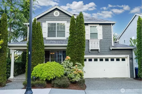 2798 102nd Pl NE, Bellevue, WA 98004
