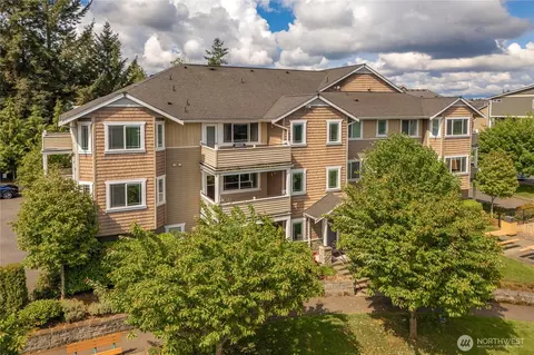 13426 97th Ave E #303, Puyallup, WA 98373