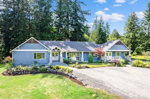 12043 184th Ave NE, Redmond, WA 98052