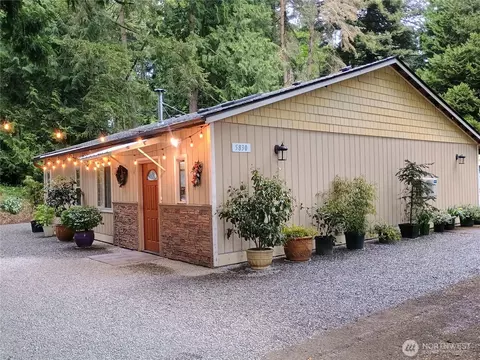 5830 115th Pl NE, Kirkland, WA 98033