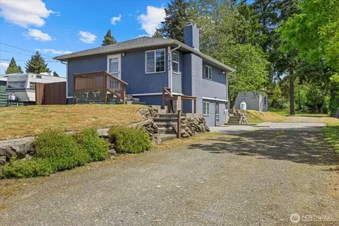 13922 6th Ave SW, Burien, WA 98166