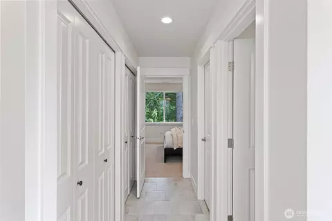 Entry Way - 18728 46th Ave SE, Bothell, WA 98012 photo 1 of 1