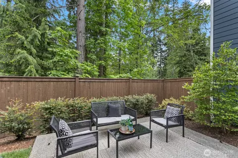 Exterior - 18728 46th Ave SE, Bothell, WA 98012 photo 4 of 8