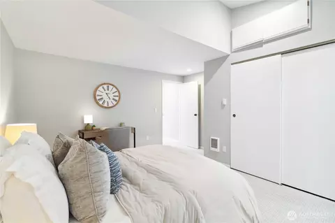 Bedroom - 2011 42nd Ave E #5, Seattle, WA 98112 photo 2 of 4