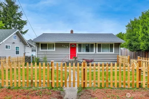 4412 S 124th St, Tukwila, WA 98178