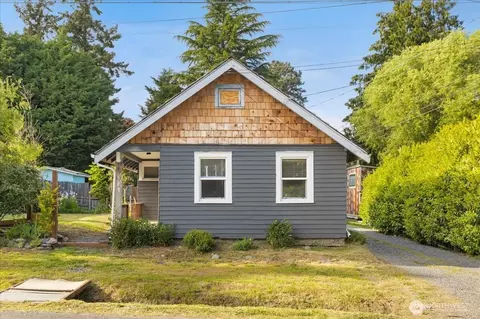508 N 95th St, Seattle, WA 98103