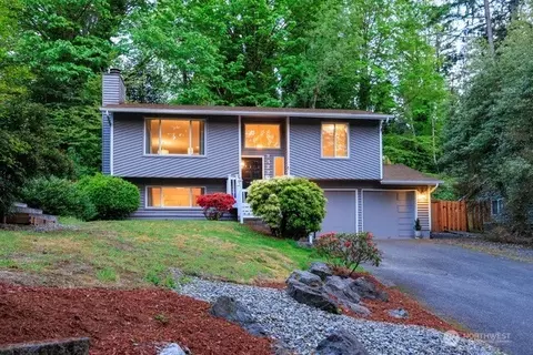24222 92nd Ave W, Edmonds, WA 98020