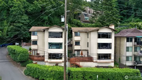 1232 Lakeview Blvd E #5, Seattle, WA 98102