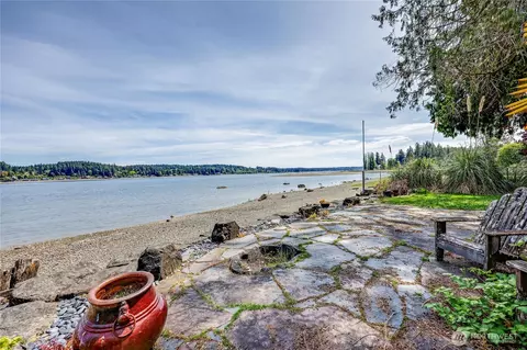 7602 E Grapeview Loop, Allyn, WA 98524 photo 2