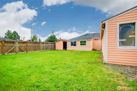 825 Myrtine St, Enumclaw, WA 98022 photo 32