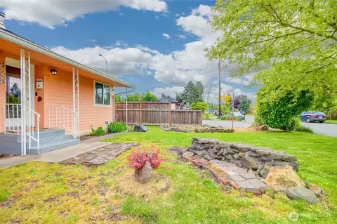 825 Myrtine St, Enumclaw, WA 98022 photo 28