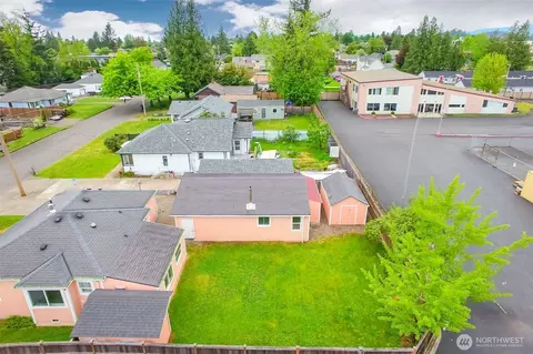 825 Myrtine St, Enumclaw, WA 98022 photo 25