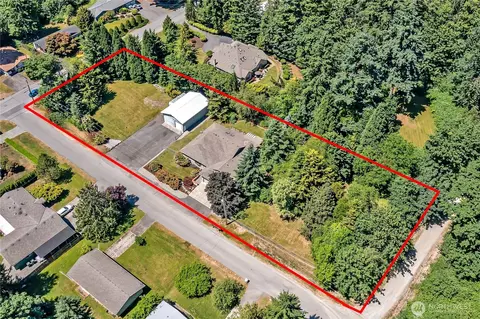 18322 SE 140th St, Renton, WA 98059