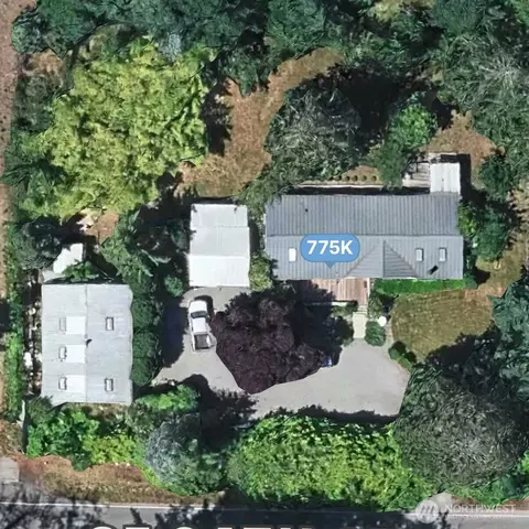 25018 SE 24th St, Sammamish, WA 98075