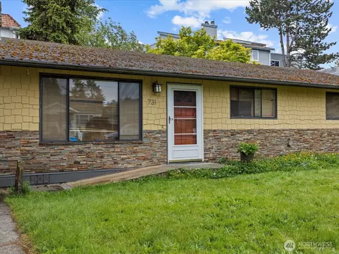 Exterior - 731 N 86th St, Seattle, WA 98103 photo 4 of 5