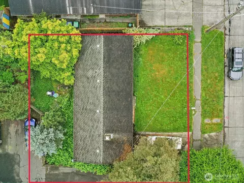 View/Area - 731 N 86th St, Seattle, WA 98103 photo 4 of 7