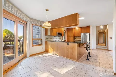 Kitchen - 8920 Franklin Rd, Pasco, WA 99301 photo 1 of 2