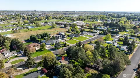 View/Area - 8920 Franklin Rd, Pasco, WA 99301 photo 2 of 4