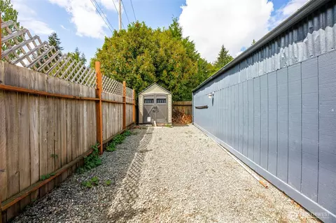 Exterior - 13406 60th Dr SE, Everett, WA 98208 photo 15 of 16