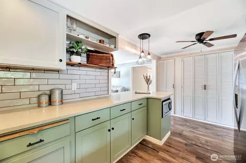 Kitchen - 13406 60th Dr SE, Everett, WA 98208 photo 3 of 3