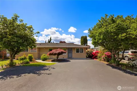 8422 E St, Tacoma, WA 98445 photo 2