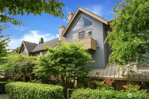 3829 A Interlake Ave N, Seattle, WA 98103