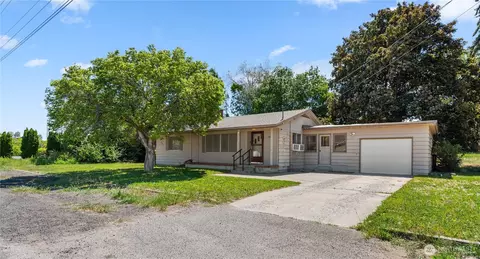 2380 4th St SE, East Wenatchee, WA 98802