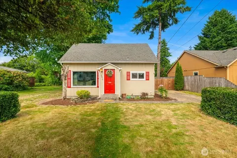 3270 Pine St, Longview, WA 98632