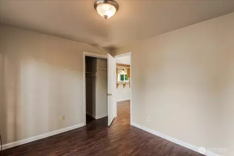 Bedroom - 3270 Pine St, Longview, WA 98632 photo 1 of 4
