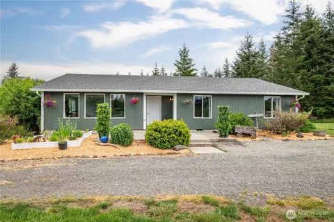 718 Rhoades Rd, Winlock, WA 98596