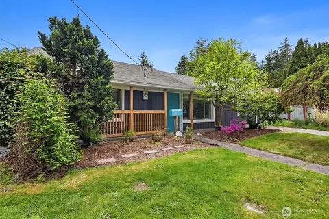 5804 237th St SW, Mountlake Terrace, WA 98043