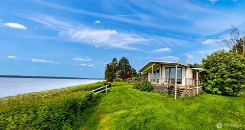 3249 Robertson Rd, Bellingham, WA 98226