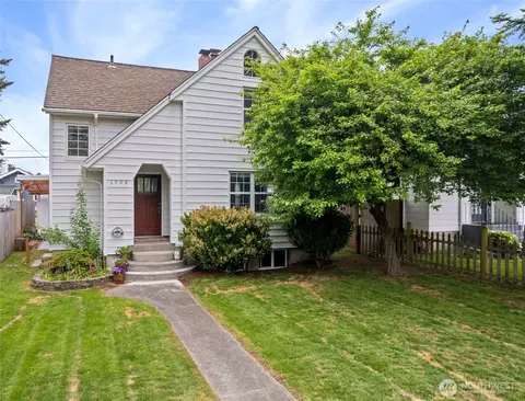 1908 Gregory Way, Bremerton, WA 98337