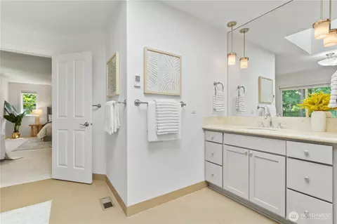 22309 1st Dr SE, Bothell, WA 98021 photo 23