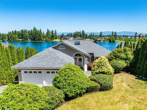 2815 211th Ave E, Lake Tapps, WA 98391