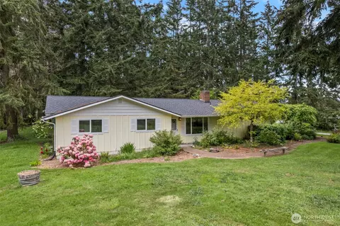 4340 Rollinghill Rd, Clinton, WA 98236