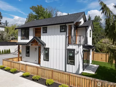 10436 NE 110th St, Kirkland, WA 98033